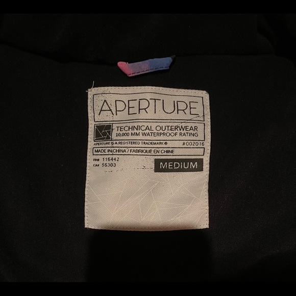 Women’s Snowboard Jacket - Picture 6 of 6